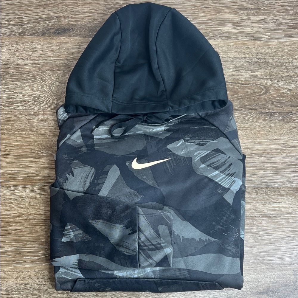 Nike Therma-FIT Cascade Brushstroke Camo Hoodie – Men’s Medium – Gray/Black